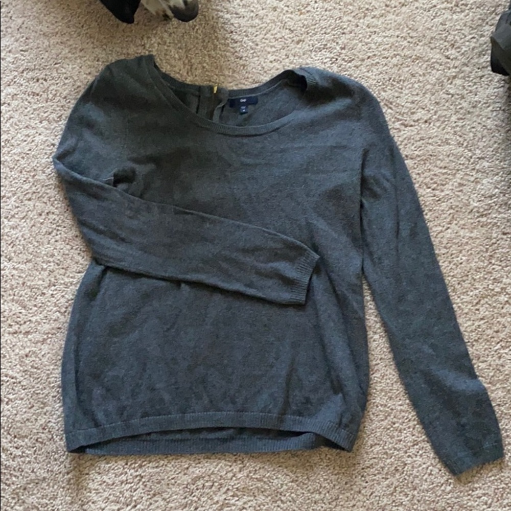 Gap shirt lightly worn